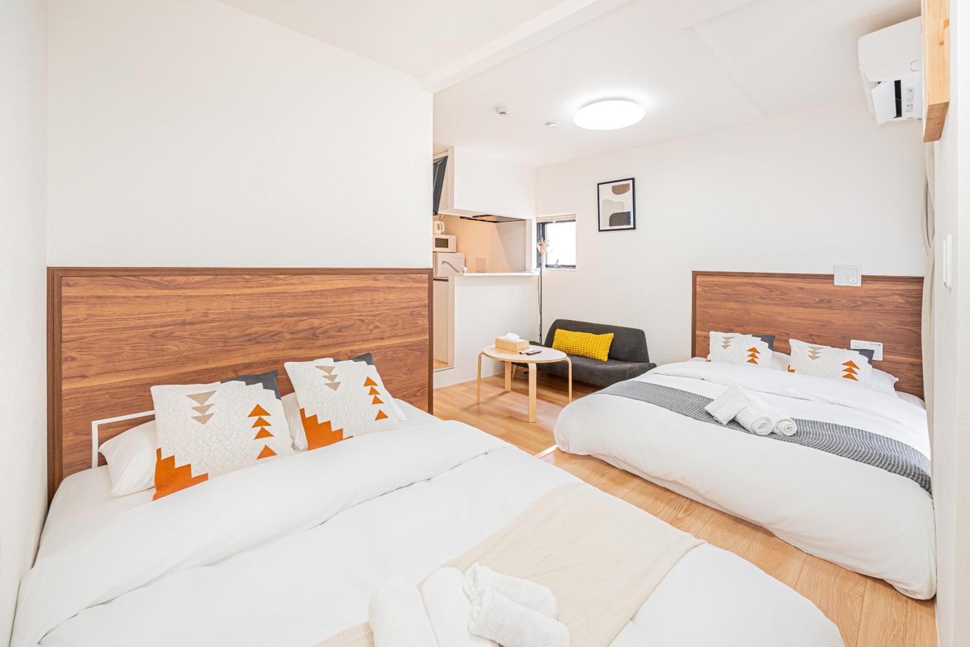 New Cozy Located On The Japanese Local Shopping Street